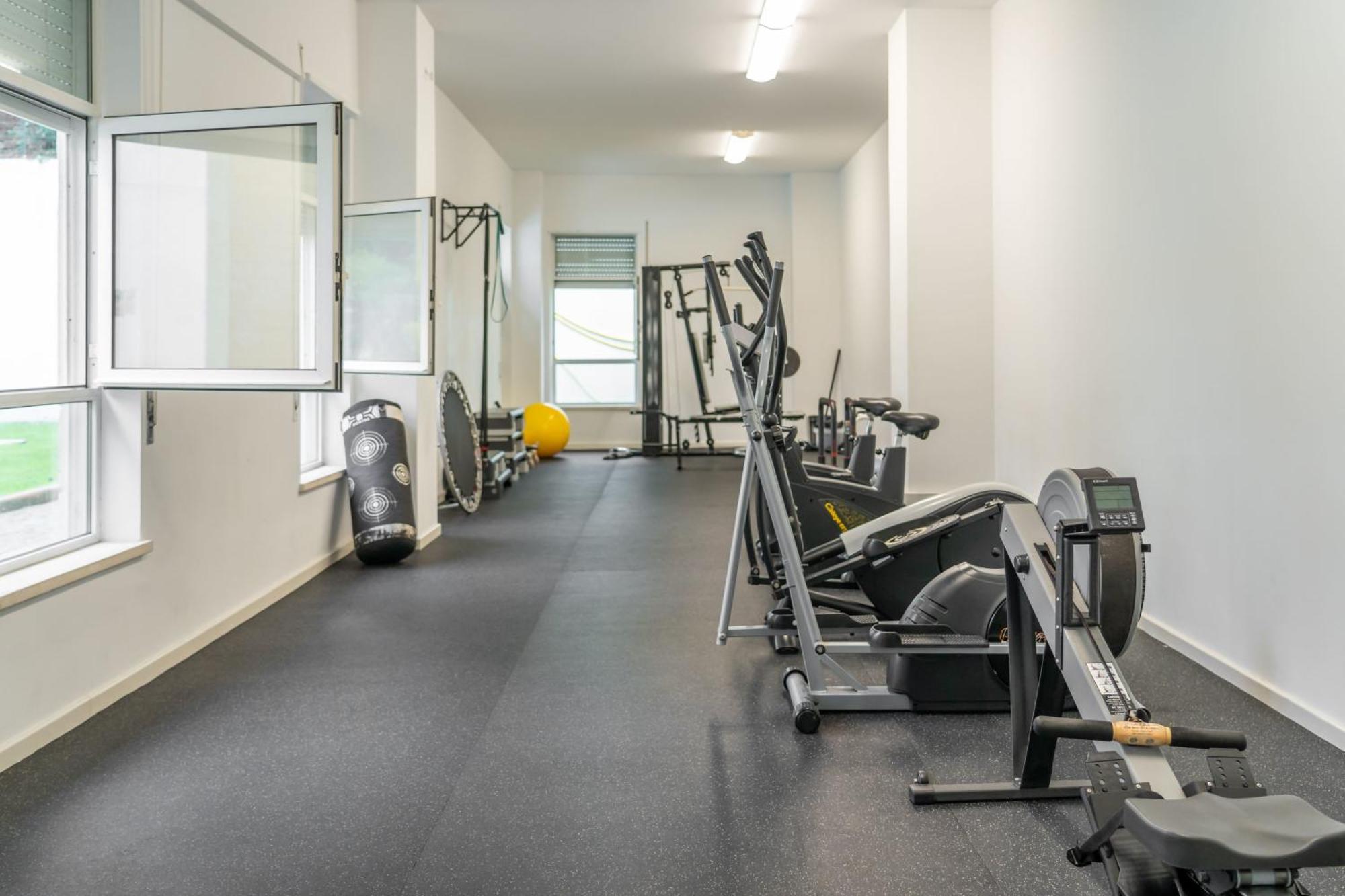 Apart T3 Com Piscina Tenis Ginasio E Parq Infant Lissabon Exterior foto