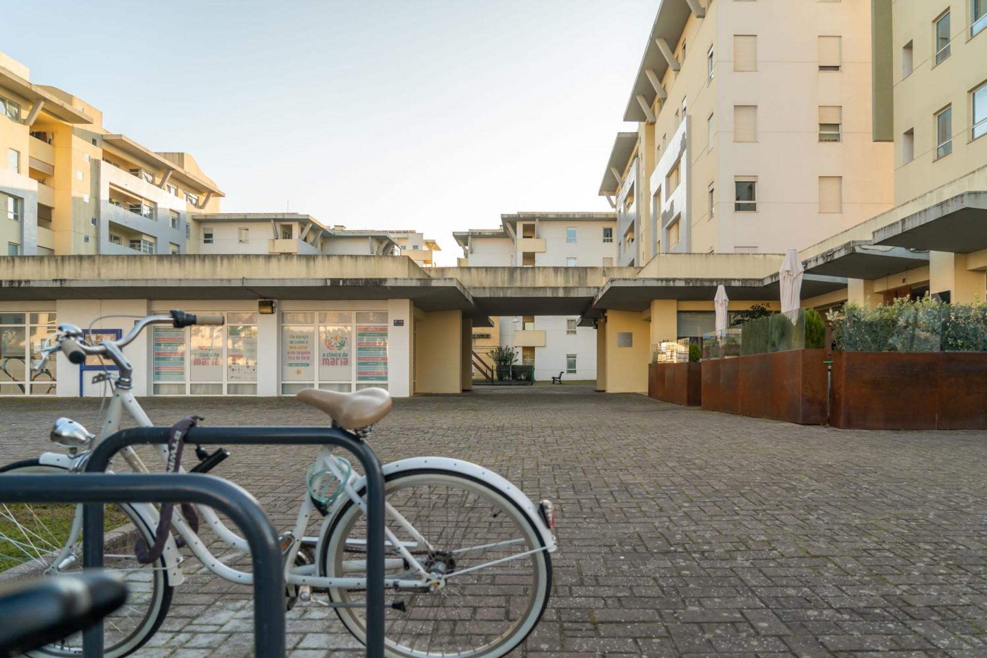 Apart T3 Com Piscina Tenis Ginasio E Parq Infant Lissabon Exterior foto